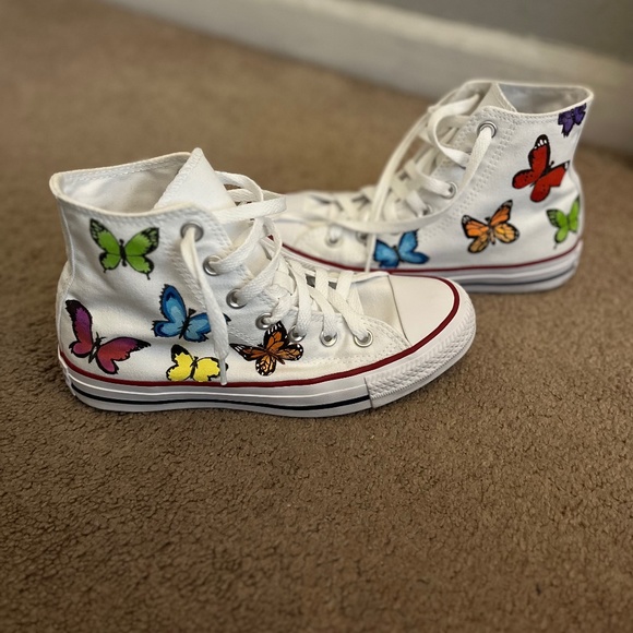Converse Shoes - HAND PAINTED BRAND NEW CONVERSE